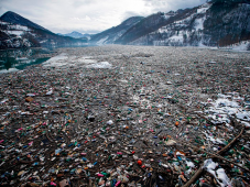 全球塑料污染防治任务艰巨，最大的难点仍在塑料生命周期的后端