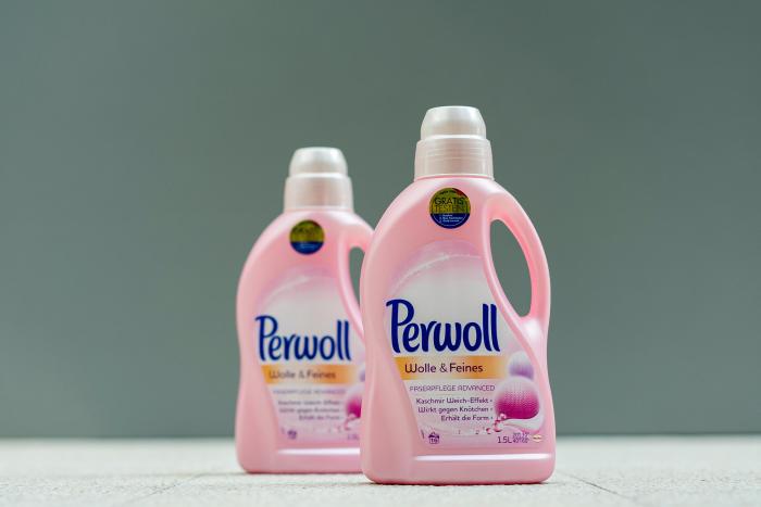 perwoll-chemisches-recycling-2-flaschen