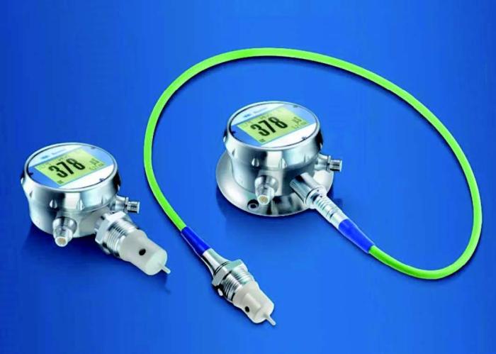 CombiLyz® AFI 电导率传感器探头采用PEEK 材质和一体式卫生型设计