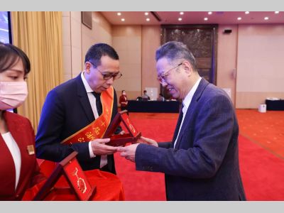 德马科技集团董事长卓序荣获第二十届浙江省优秀企业家